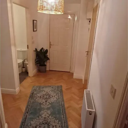 Spacious 2 Bedroom Near Croke Park With Outdoor Patio * Dublin